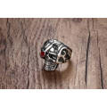 2017 new stainless steel crystal skull punk design ring for men